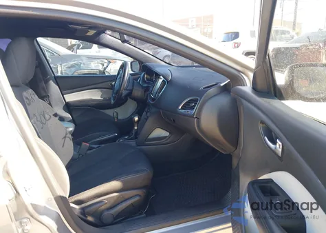 2015 Dodge Dart Sxt из США, поврежденный, VIN 1C3CDFBB0FD101712